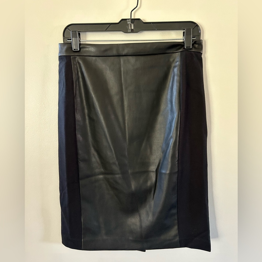 Ann Taylor black pencil skirt